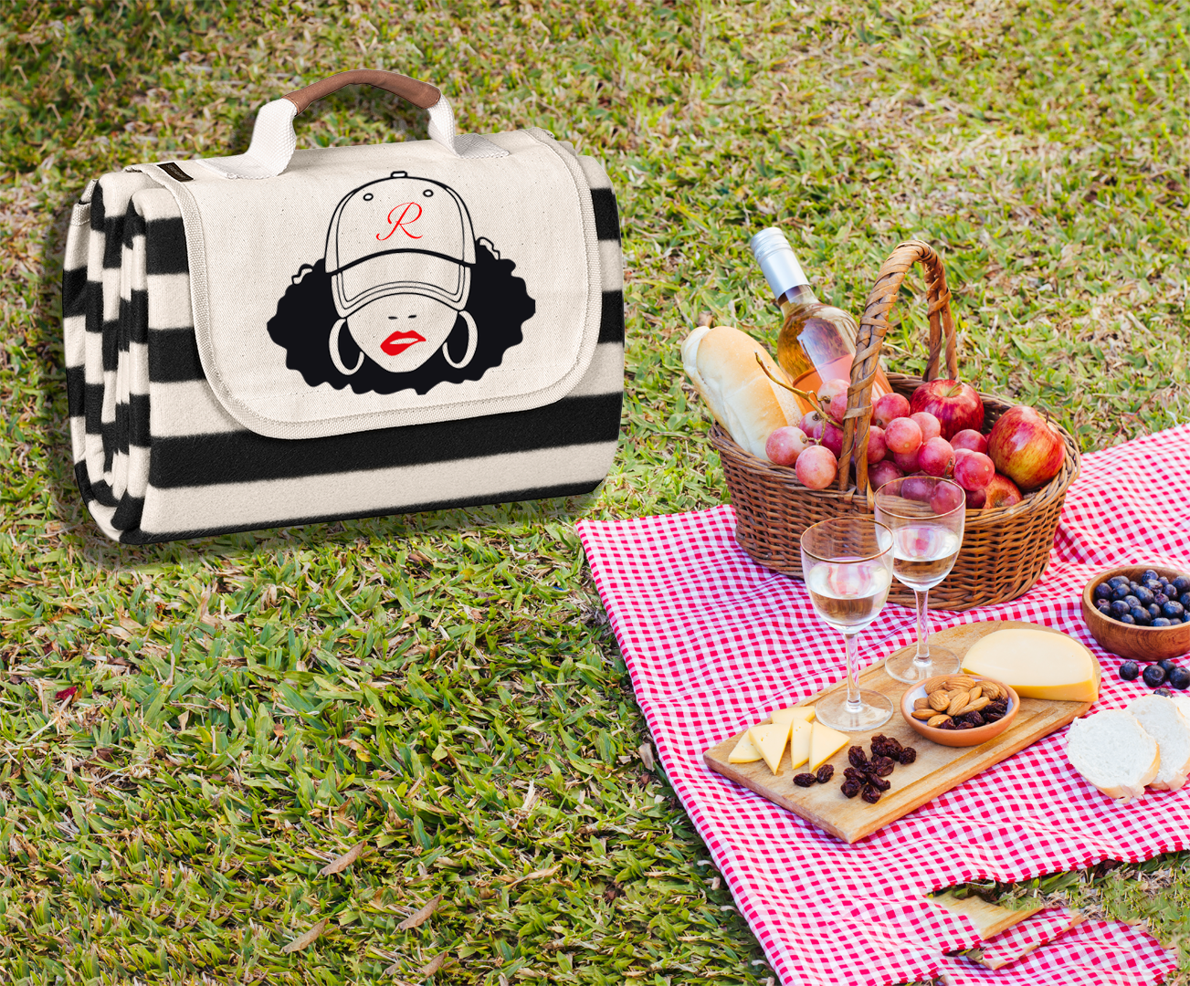 Brookstone Luxe Picnic Blanket - Initial + Art