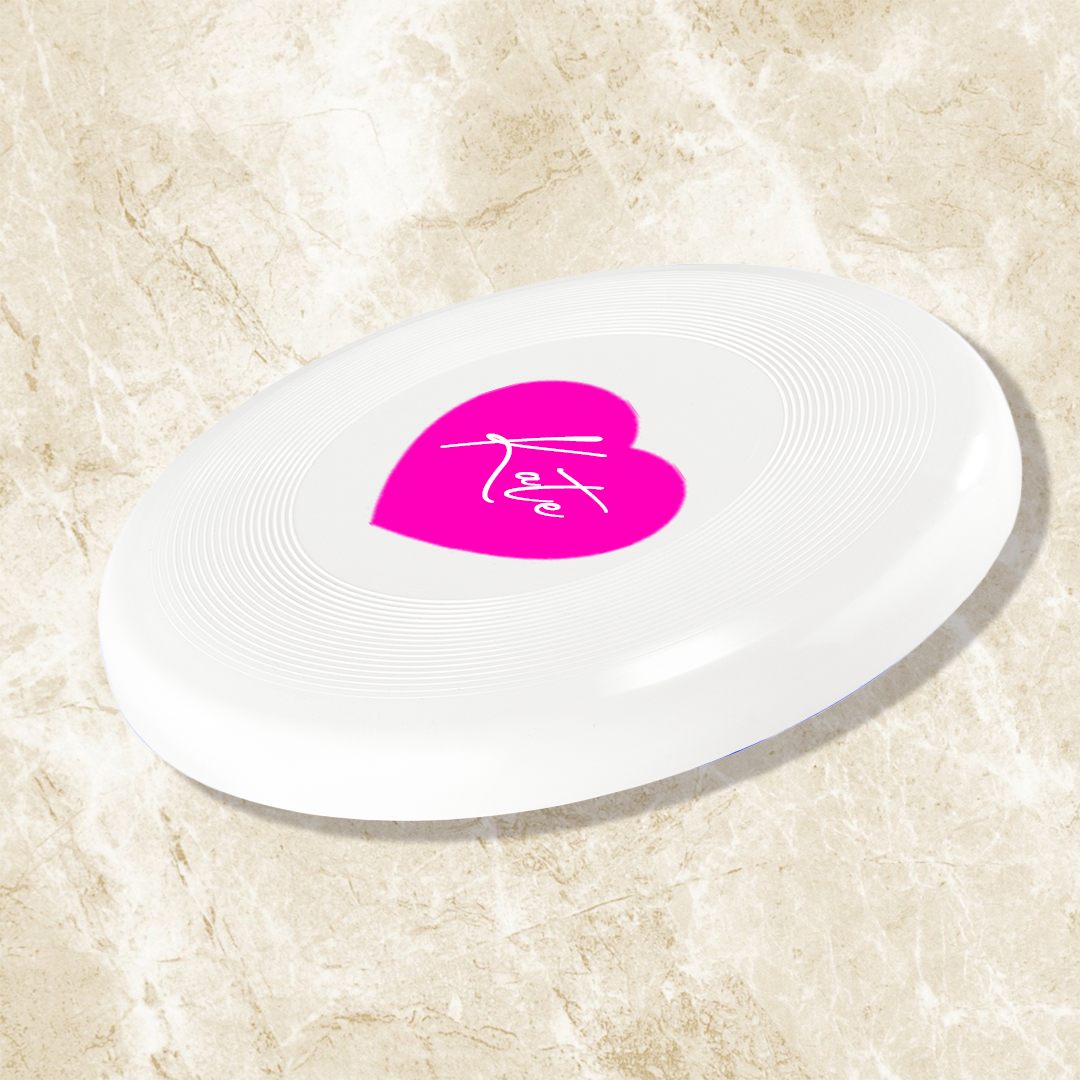 Outdoor Frisbee - Name + Heart