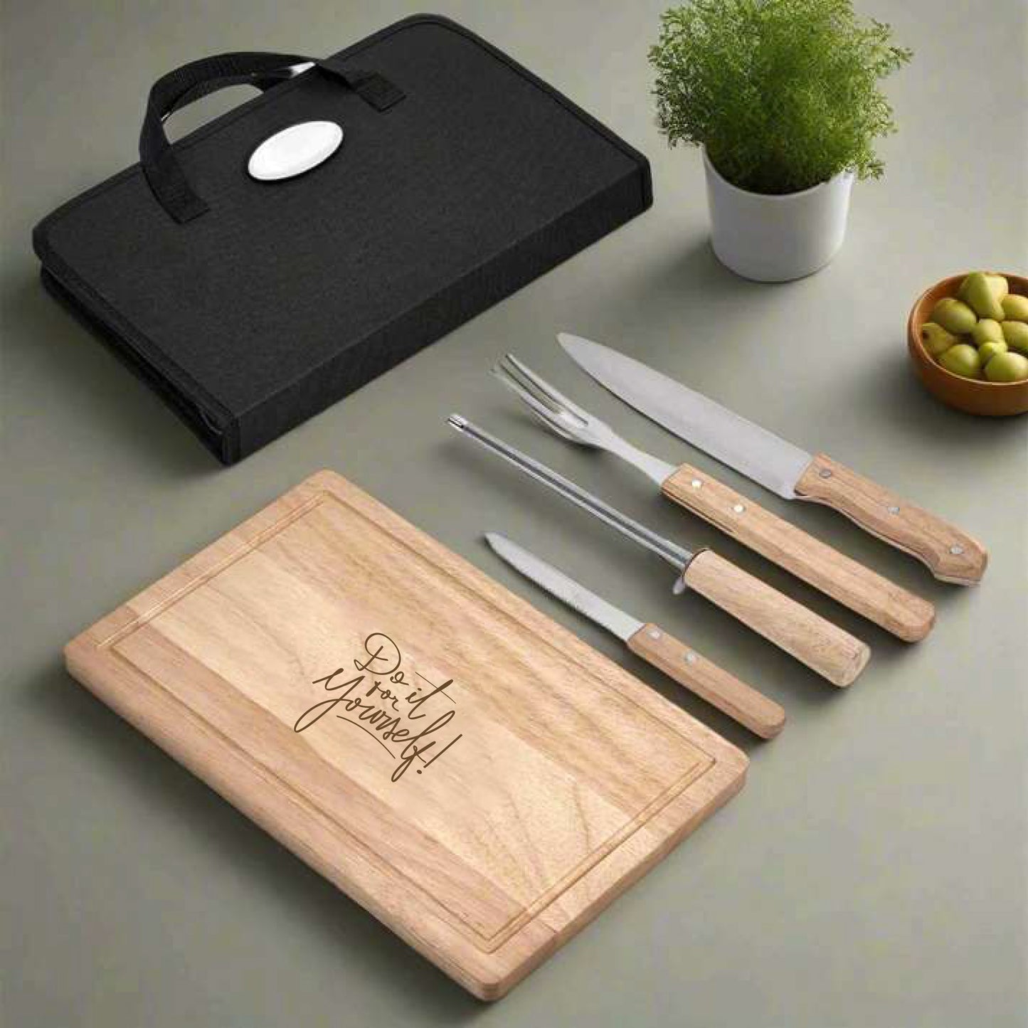Personalised Oakwood 5-Piece Braai & Carving Set - Do it