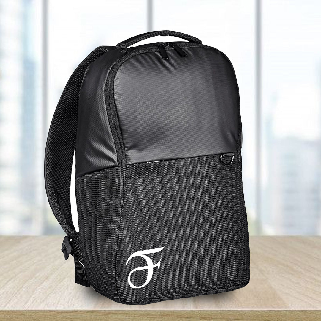 Edinburgh Laptop Bag - Initial