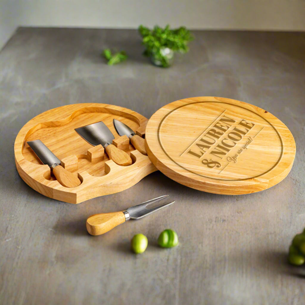 Personalized Isadora Cheese Board Set Names + Message