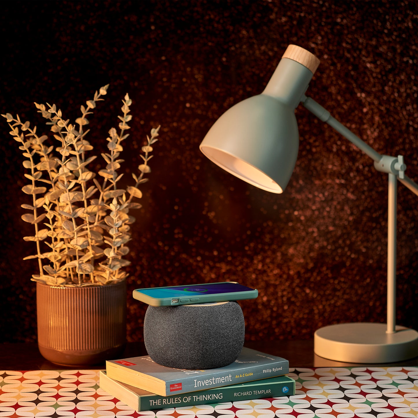 Daisey PowerBeat Wireless Charger & Bluetooth Speaker - Art + Initial
