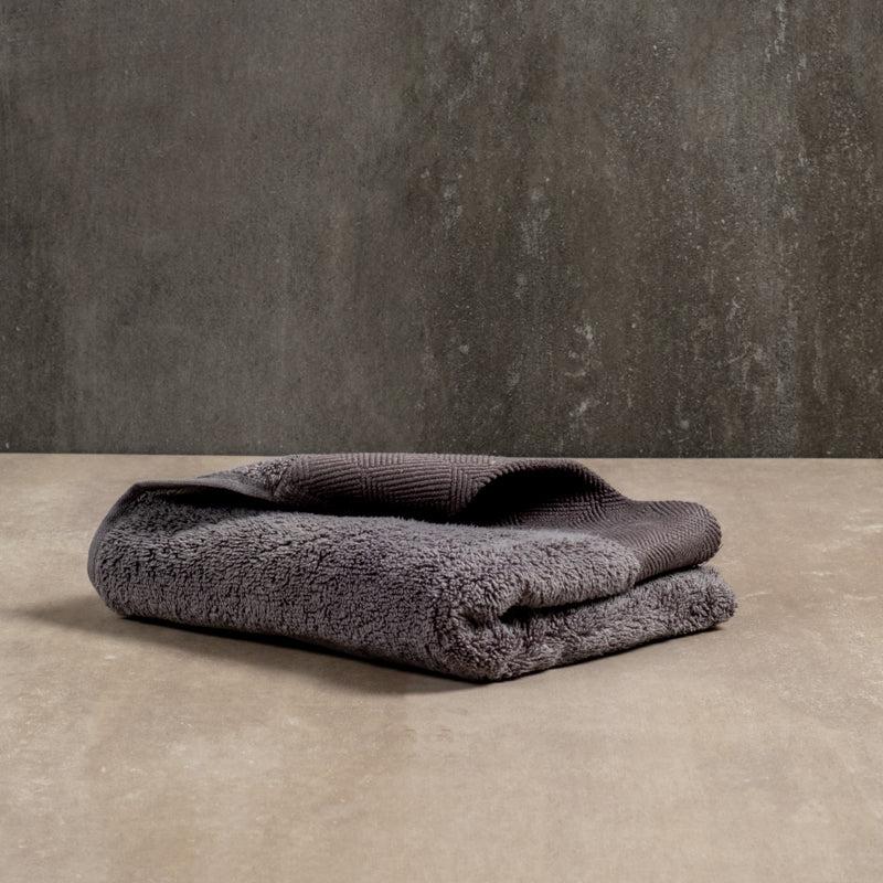 EvoLoom Luxe Collection Zero Twist Hand Towel - initial