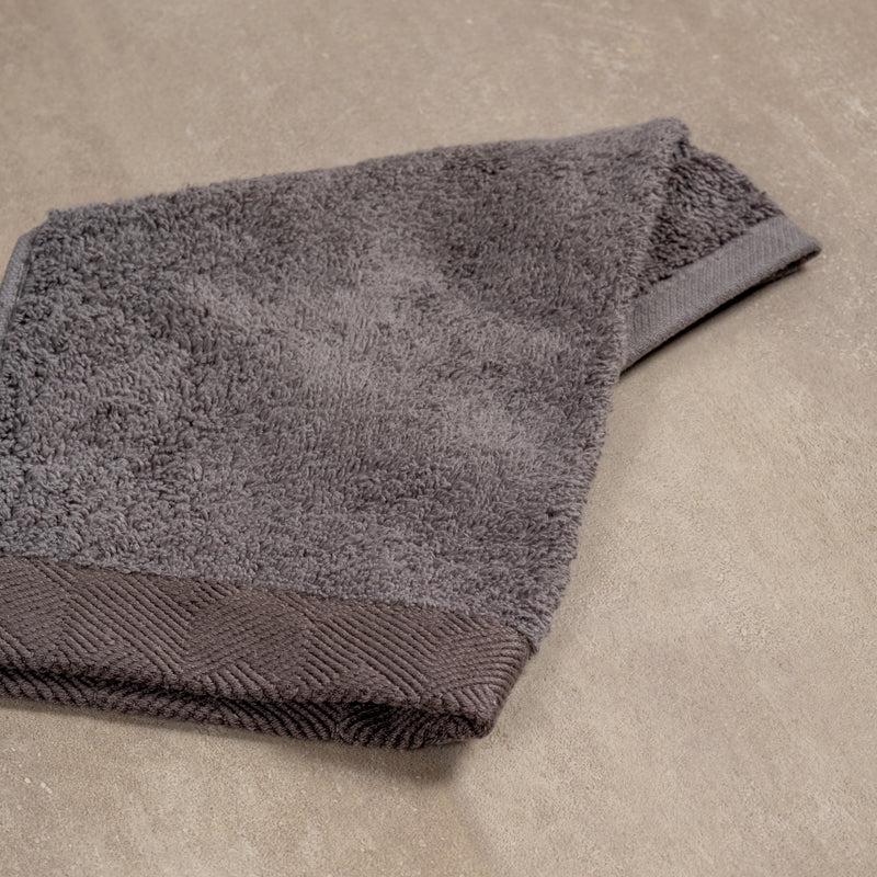 Evoloom Luxe Collection Zero Twist Face Cloth - Initial